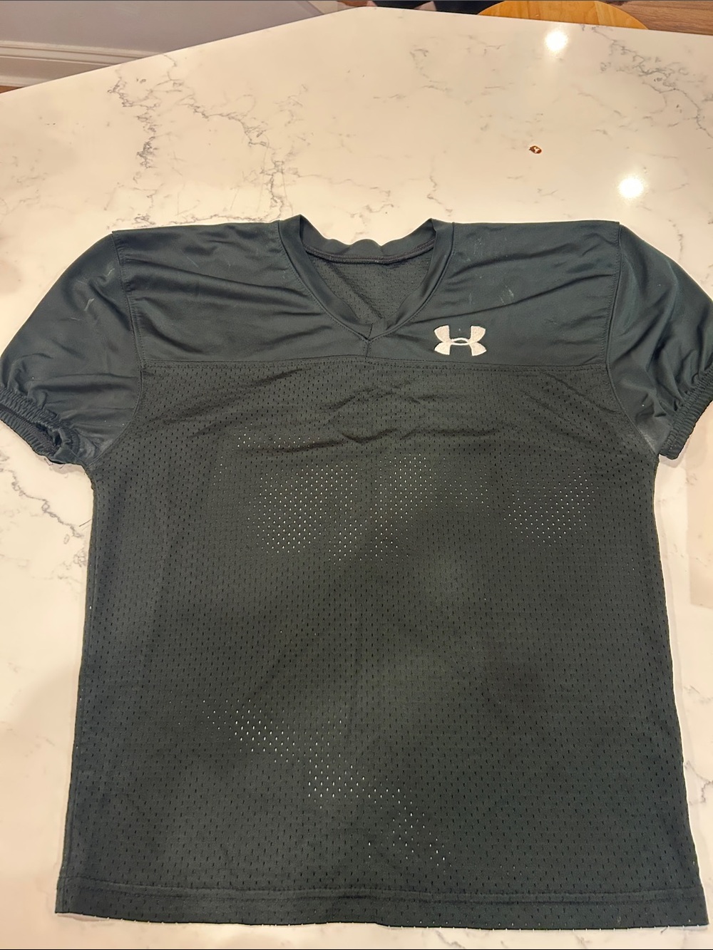 Under Armour Men’s Dark Green Short Sleeve Performance Mesh Tee